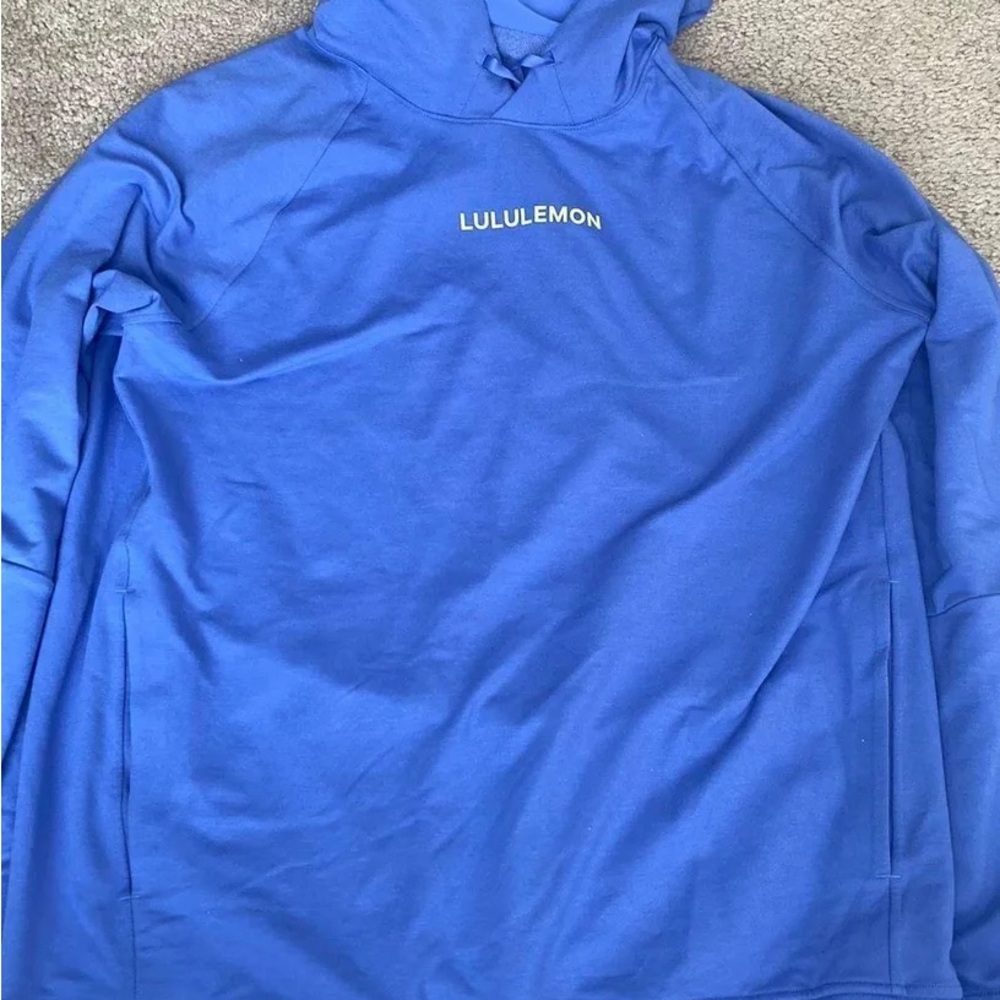 lululemon athletica Men's Vibrant Blue Turtleneck Sweater